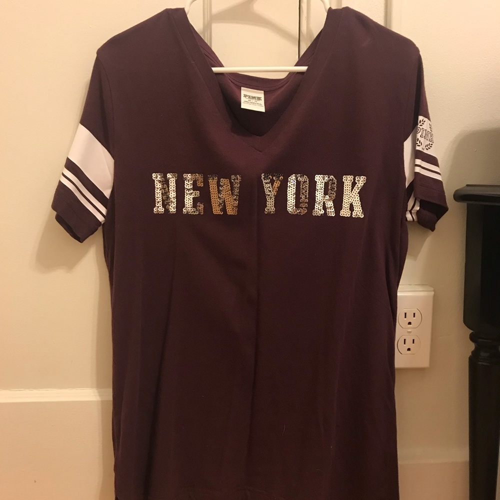 Victoria’s Secret PINK NYC Bling V-Neck T-Shirt XS